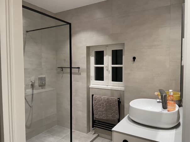 Bathroom 